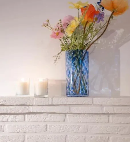 Chic 3-br Oasis In - Stylish Interiors 아파트 헨트