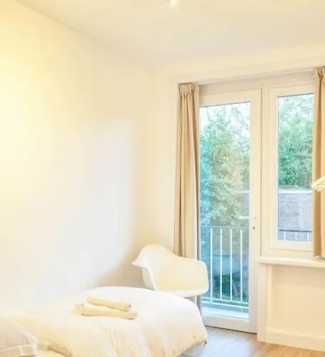 아파트 Chic 3-br Oasis In - Stylish Interiors 헨트