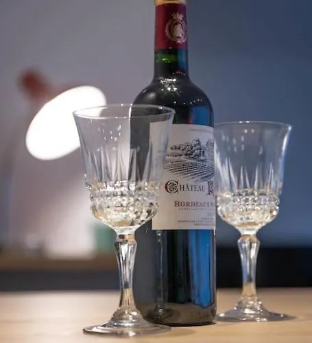 Chic 3-br Oasis In - Stylish Interiors