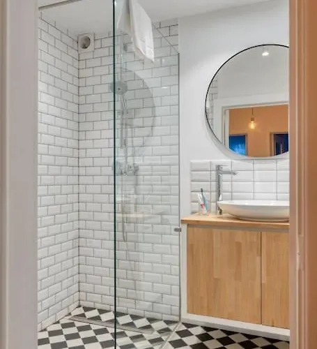 Chic 3-br Oasis In - Stylish Interiors *